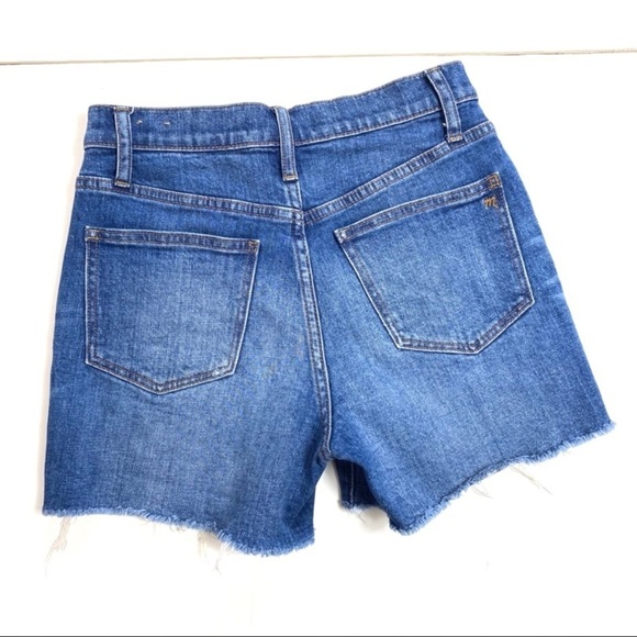 Madewell High Rise Raw Hem Denim Shorts in Medium Washed - Picture 7 of 8